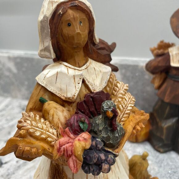 Pair of 8" Resin Cubist Style Pilgrims Thanksgiving Decor Fall Harvest Pumpkins - Picture 7 of 9